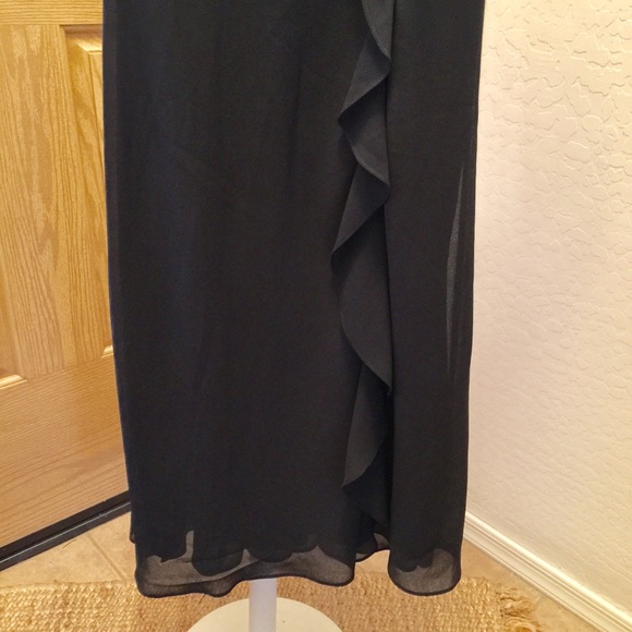 NWT ❤️”THE” black💗dress!! Gorgeous dress, it’s new with tags - Picture 7 of 16
